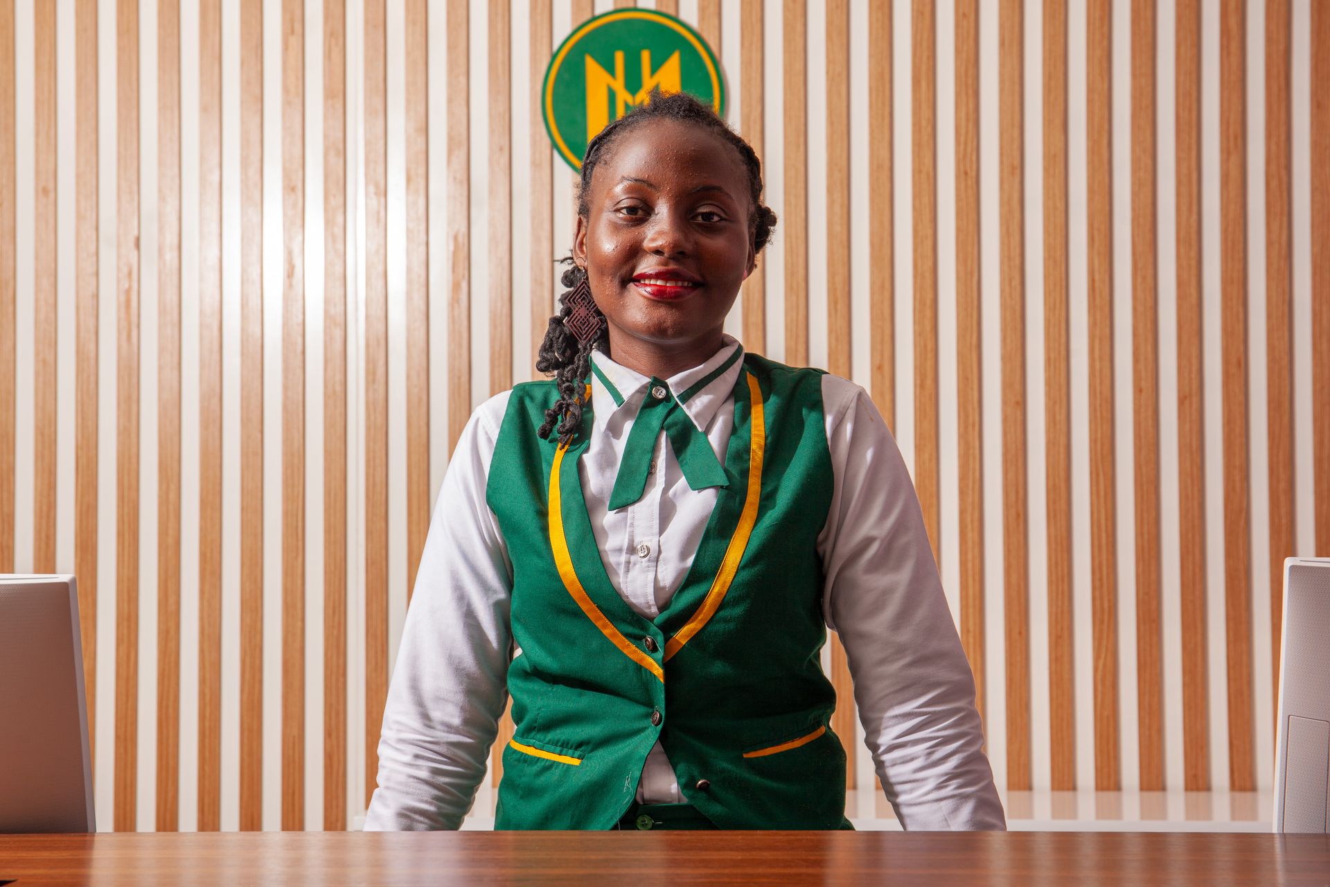 Réception Hôtel Mickel Douala — Accueil clients